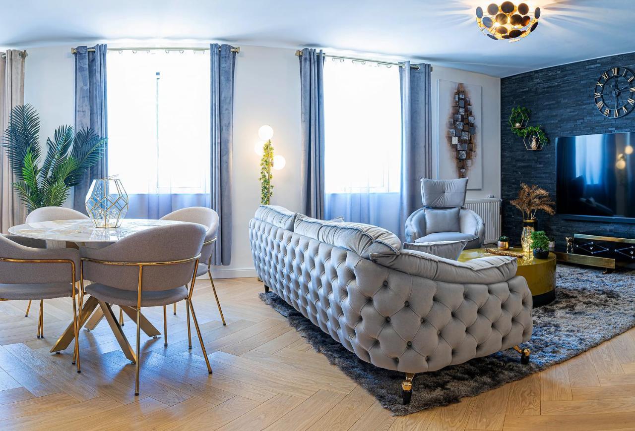 Magnifique Loft / Spa En Face De La Cathedrale ! Narbonne Luaran gambar
